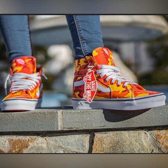 🔥VANS SK8 Orange Camo Hi-Top 🔥 - Picture 2 of 5